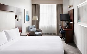 Club Quarters Hotel, Wacker at Michigan